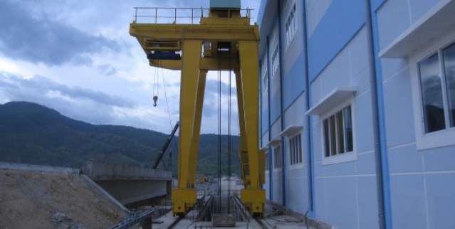 Cổng trục