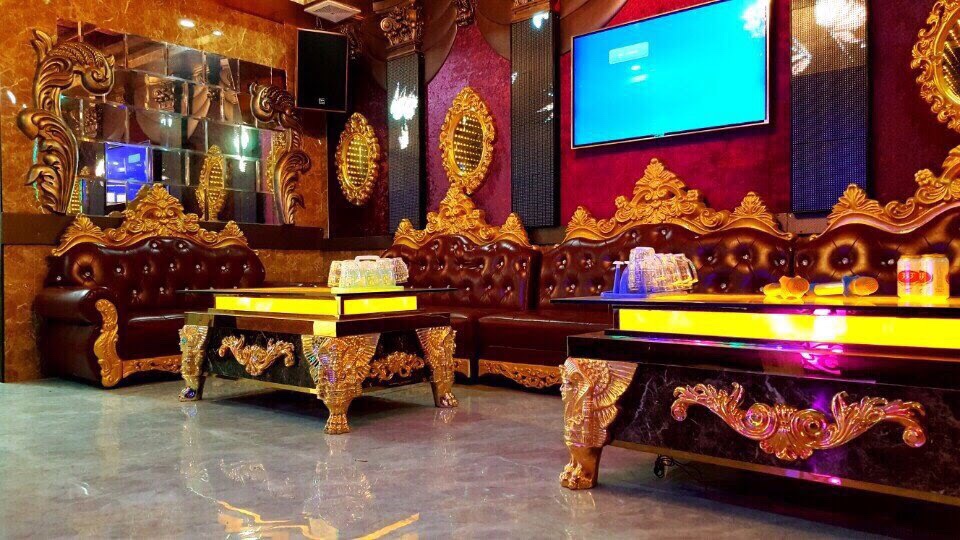 Thi công phòng karaoke