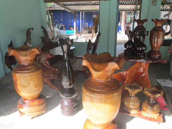 Lục bình gỗ