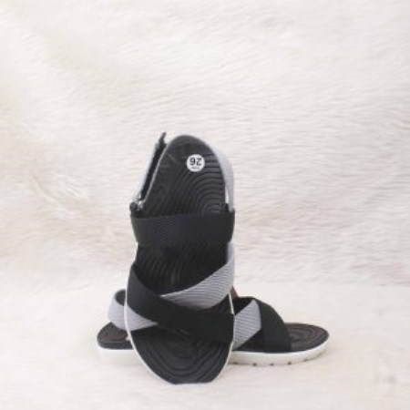 Sandal bé trai