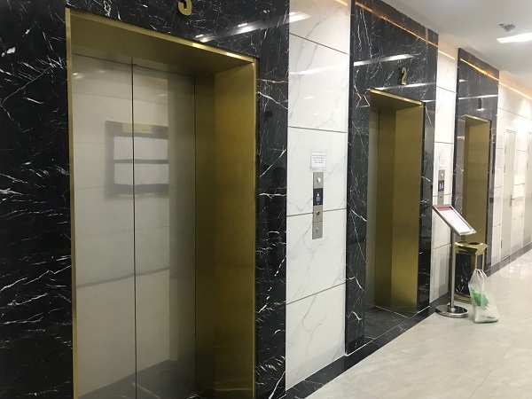 Inox ốp thang máy