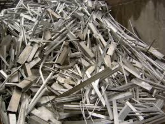 Nhà xưởng sản xuất và mỏ nguyên liệu khai thác chế biến khoáng sản KL