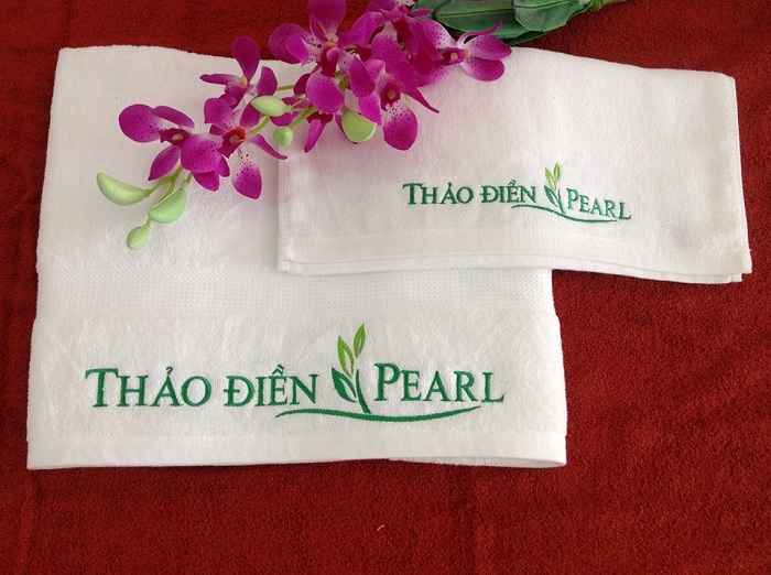 Khăn thêu logo