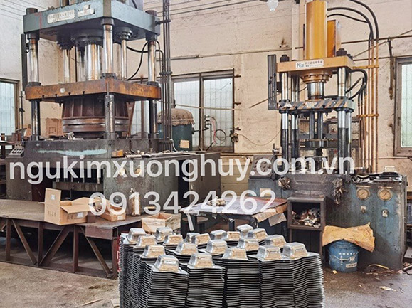 Khu dập vuốt