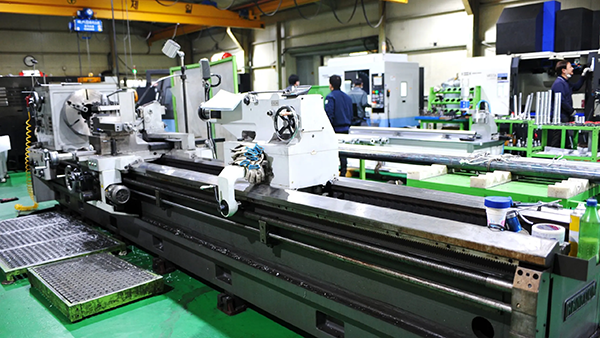 Lathe
