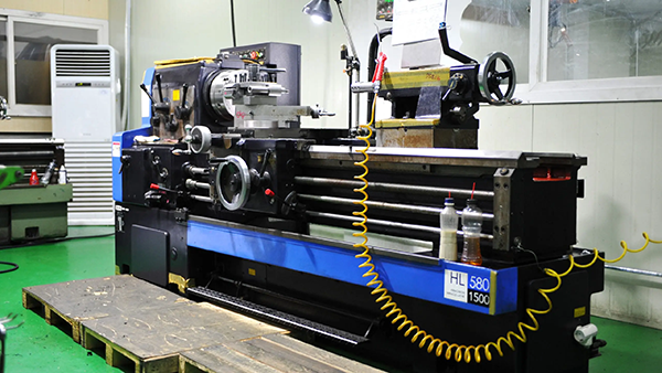 Lathe