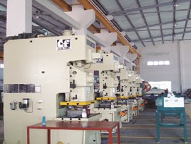 Máy dập định hình