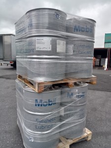 MOBIL SHC 825