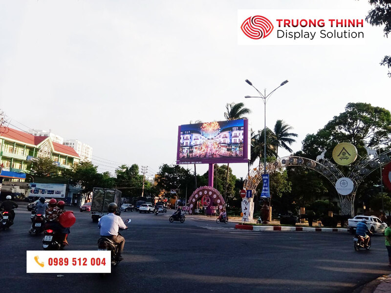 Màn hình Led TCO ngoài trời P10 300 inch