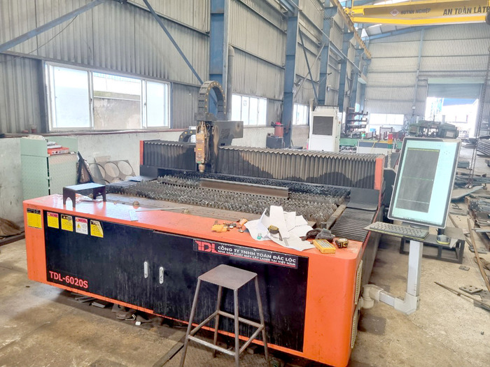 Máy cắt laser fiber max 16MM