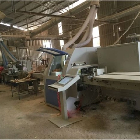 Máy cắt khuyết tật CNC
