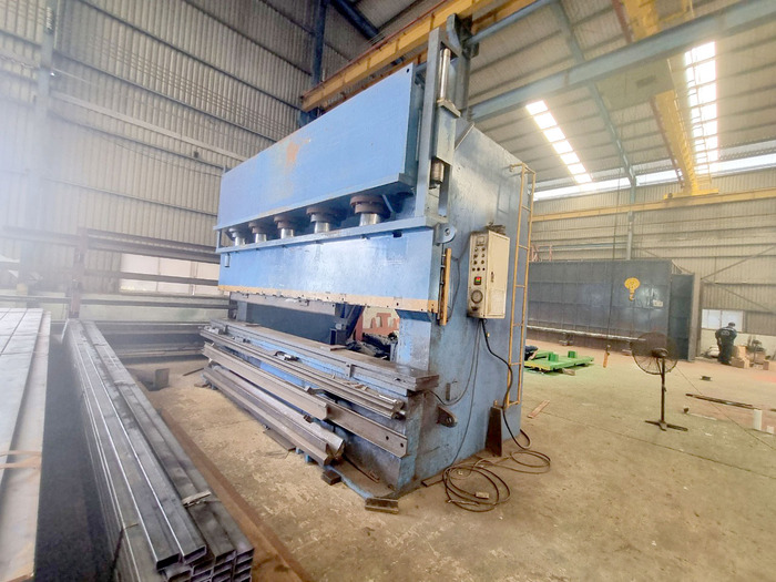 Máy chấn thép max 20mm