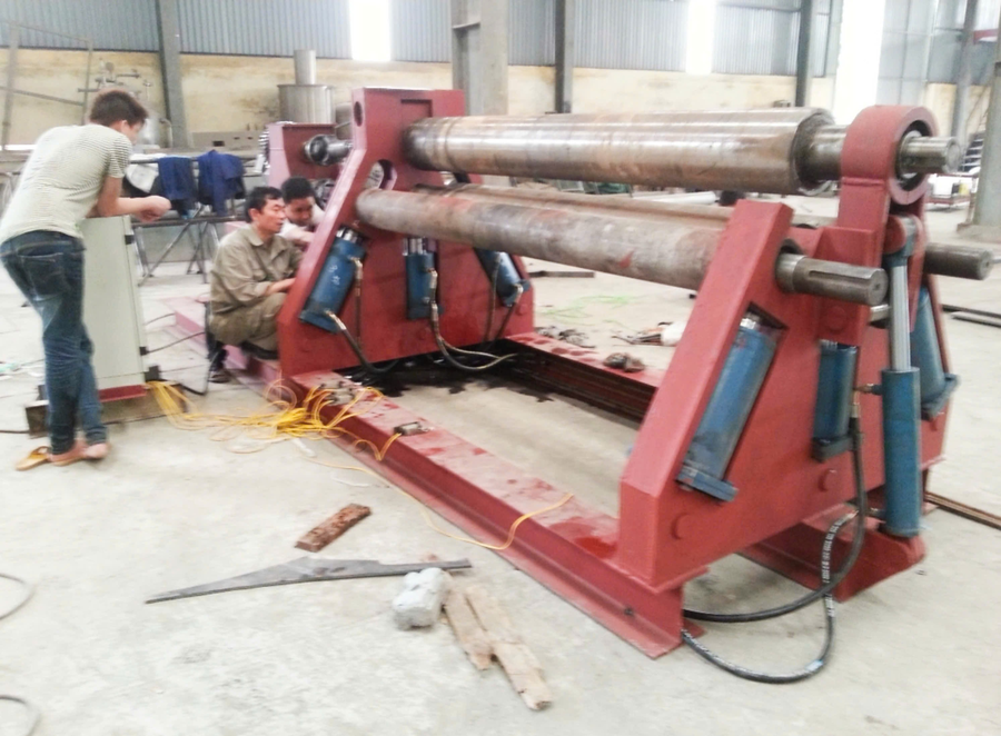 Máy lốc 4 trục