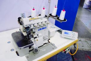 Máy vắt sổ 2 kim 5 chỉ Juki