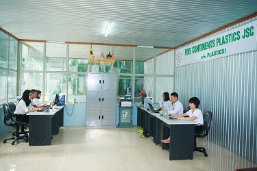 Đội ngũ nhân sự