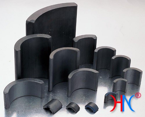 Nam châm đen (ferrite) hình cung
