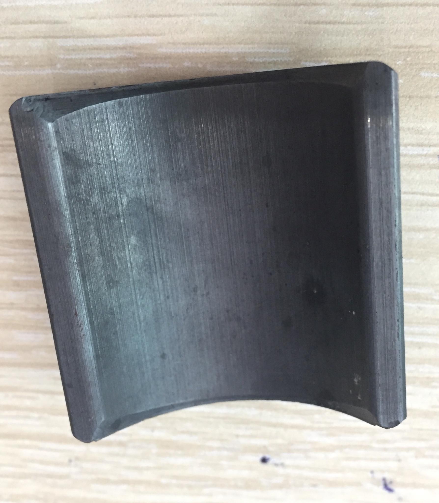 Nam châm đen (ferrite) hình cung