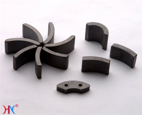 Nam châm đen (ferrite) hình cung