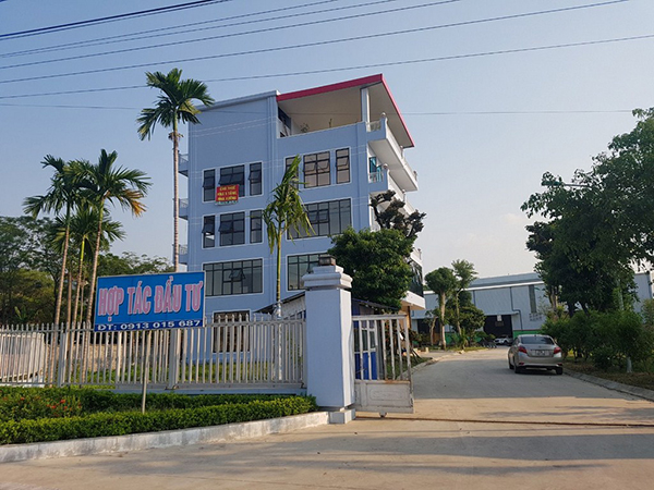 Nhà văn phòng 5T Lạc Long Quân
