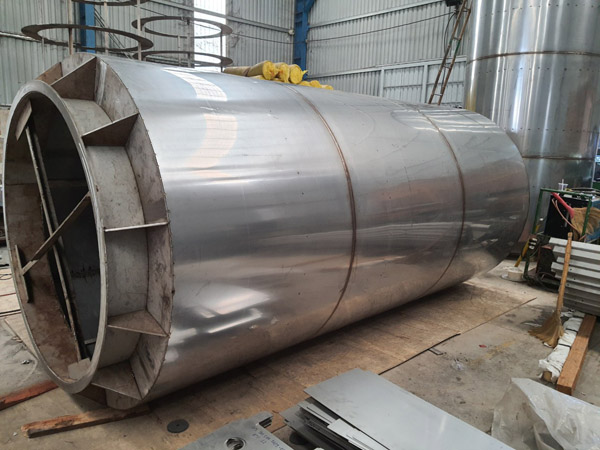 Gia công ống thép không gỉ