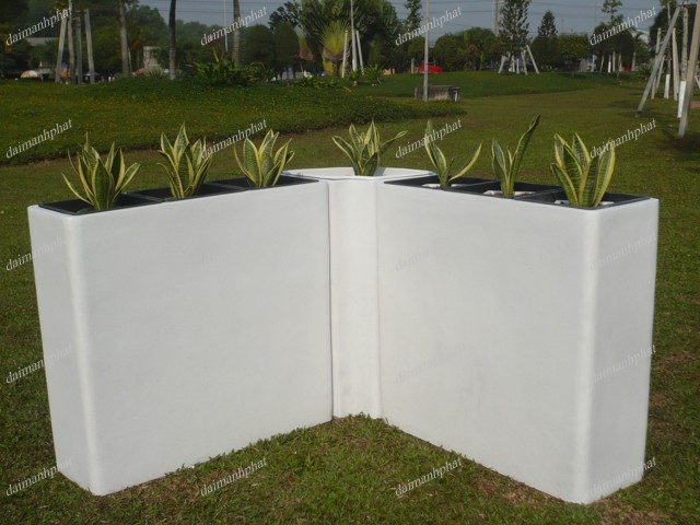 Chậu Hoa Nhựa Poly