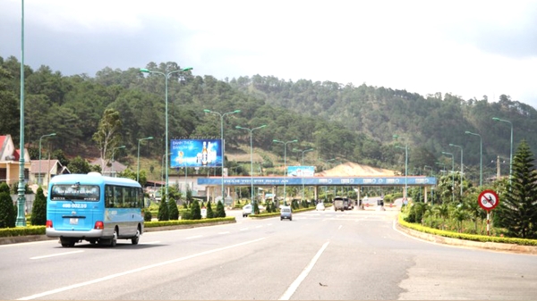 Thi công quảng cáo ngoài trời