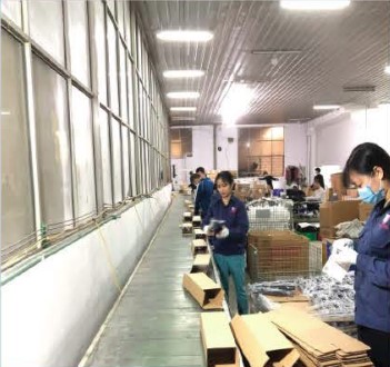 Phân xưởng lắp ráp và đóng gói