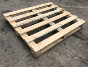Pallet gỗ