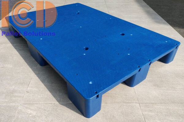 Pallet 9 chân gù mặt bít ICD SLS1208B1 - xanh tái sinh
