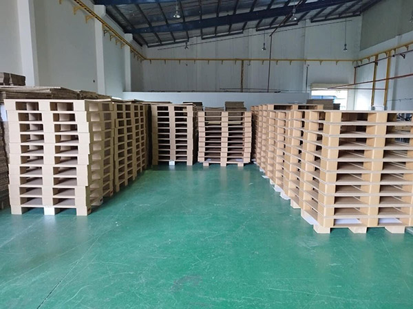 Pallet carton