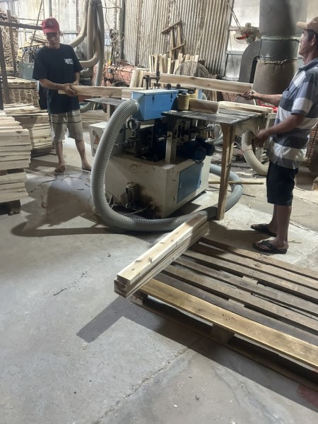 Pallet gỗ