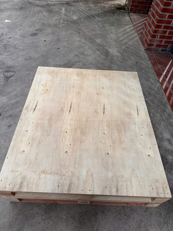 Pallet gỗ mặt kín