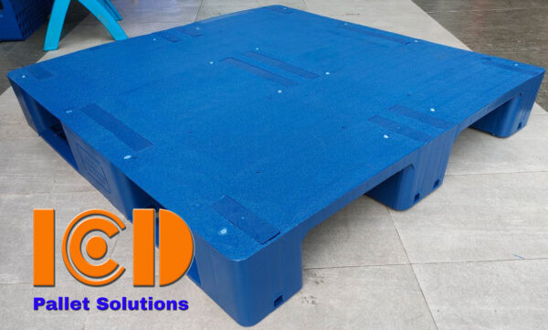 Pallet nhựa mặt kín ICD EHS1111B3