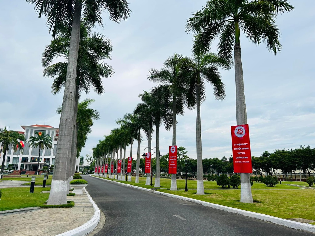 Phướn treo