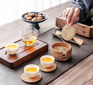 Đế lót ly và miếng lót bàn bằng mây