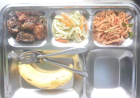 Suất ăn 2 món mặn