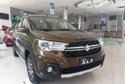 Suzuki XL7