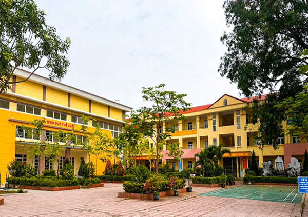 Trường THCS Tô Hiến Thành