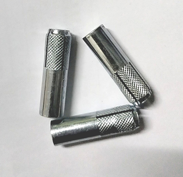 Tắc kê đạn nở