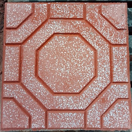 Terrazzo bát giác đỏ