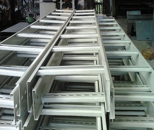 Thang cáp sơn tĩnh điện 400x100