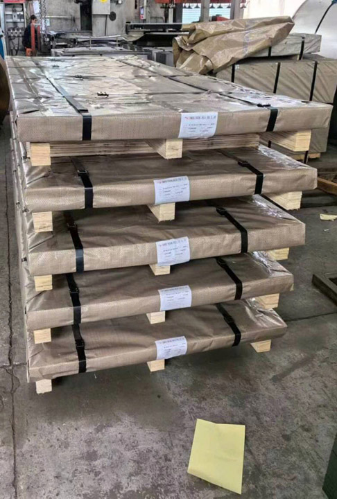 Thép carbon hợp kim