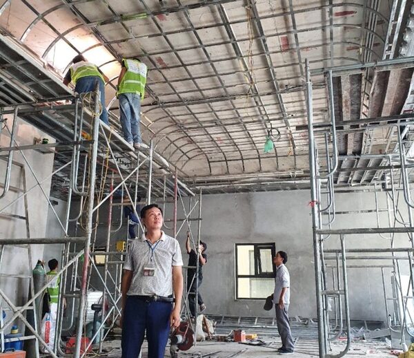 Thi công trần Picomat thi công trần biệt thự