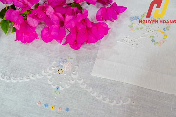 Thiết kế thêu tay NH9