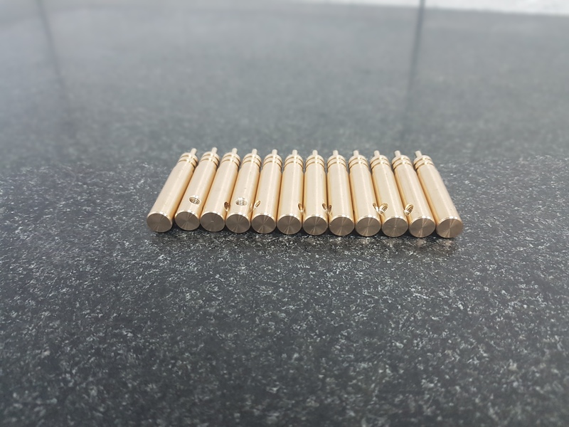 Tiện CNC vật liệu đồng vàng
