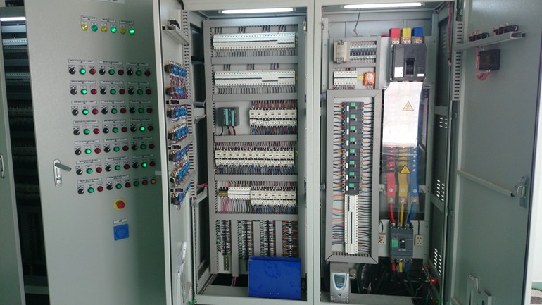 Tủ điện xử lý nước thải PLC