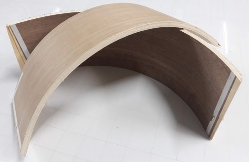 Tựa lưng veneer sồi và óc chó
