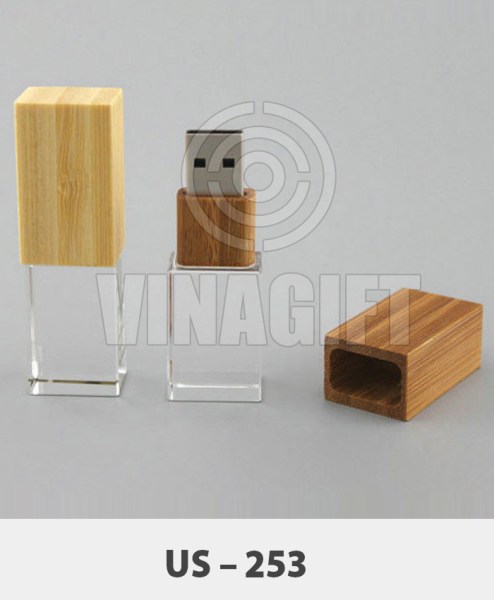 USB pha lê phát sáng