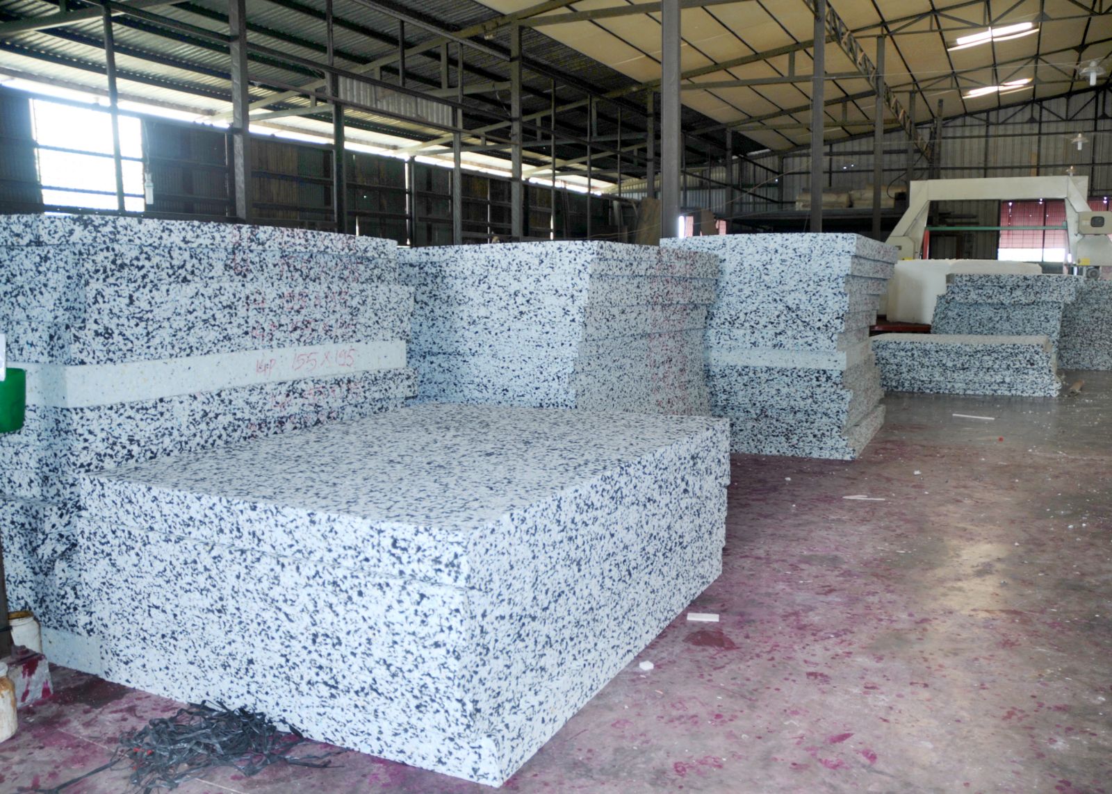Nệm mút ép tái sinh