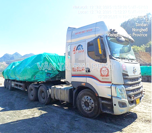 Vân chuyển hàng siêu trường phủ bạt